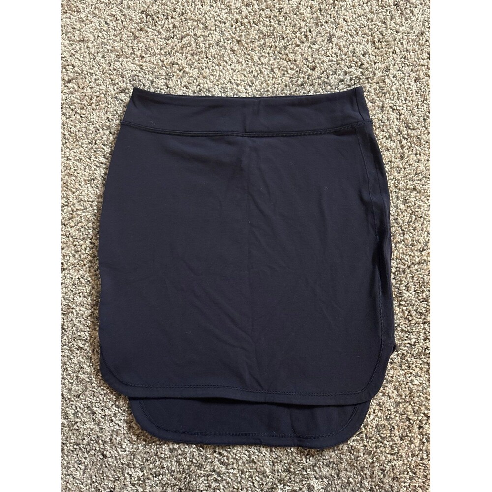 Lululemon Women's Navy Skirt